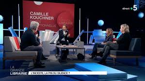 La qualità delle scelte antologiche e del commento ai brani, il taglio interdisciplinare guidato, la progressione delle attività associate a numerosi brani fanno di quest'opera un manuale che coniuga. Nvz41y3qpsd8cm