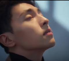 Just a cute bag that wants to greet you!