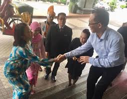 The exco of women, welfare and rural development of melaka, y.b. Saya Bersama Yb Puan Ginie Lim Siew Lin Low Chee Leong åˆ˜å¿—è‰¯ Facebook
