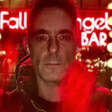 Alex Mayhew's Instagram, Twitter & Facebook