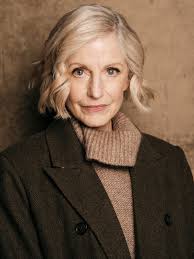 Teaching Bio — Leslie Fleming-Mitchell