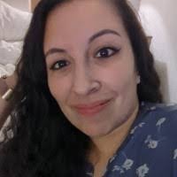 Mandy Hills's Instagram, Twitter & Facebook