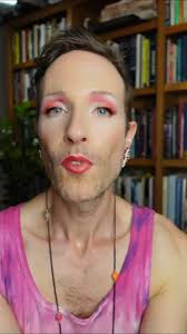 In my case I try to sing as though no one is watching. Shout out to my new  friend Jackie's cam work. #gottagettheirhandle 😅 #livinginthepauses♾️  #NAMASTE #durham #enbypositivity #enbypride #genderfluid #genderqueer  #goddess #