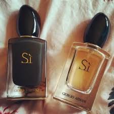 Wrist, inner elbow and neck. Giorgio Armani Si Eau De Parfum Intense 2014 Reviews