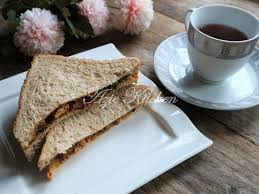 Sandwich itu sendiri memang praktis untuk menu sarapan atau bekal. Sandwich Sardin Untuk Sarapan Azie Kitchen