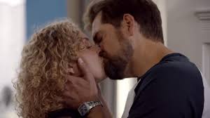 Nazan (vildan cirpan) und felix (thaddäus meilinger) hat mal sehr viel verbunden, sogar ein kuss zwischen den beiden ist gefallen. Gzsz Wochenvorschau Teil 3 Leidenschaftlicher Kuss Zwischen Nina Und Leon Rtl De
