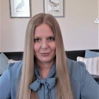 100+ "Amy-sue" profiles