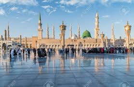 Medina is one of the best cities to live in saudi arabia for people who like the arabian culture. Saudi Arabia Google Search