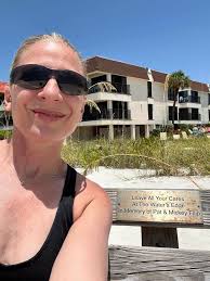 Is the bench still there in shell beach, or did the cliff finally give way?
