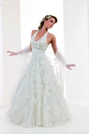 Nous avons les meilleures robes de mariage 2020 en vente. Boleros Accessoires Etole Organza