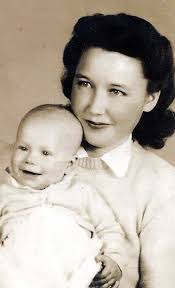 Carrie Owen's Instagram, Twitter & Facebook