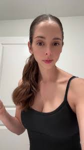 Valentina Ross's Instagram, Twitter & Facebook