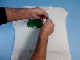 Lo esencial aquí es fijarnos que sea pintura textil o para estampar telas. Manualidades Como Estampar Camisetas En Casa Youtube Como Estampar Remeras Como Hacer Blusas Sencillas Tecnicas De Estampado
