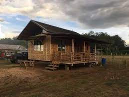 Gambar Rumah Bambu Sederhana In 2021 Home Fashion Bambu Rumah