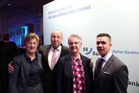 Wenn sie erfahrungen mit diesem unternehmen gesammelt haben, teilen sie diese hier mit anderen seitenbesuchern. Exklusiver Abend Der Bbbank In Frankfurt Deutsche Beamtenbund Jugend Hessen