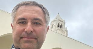 Sean Boulton's Instagram, Twitter & Facebook