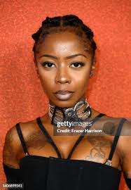 Siobhan Power's Instagram, Twitter & Facebook