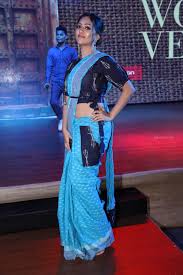 Beauty Galore HD : Anu Emmanuel Gorgeous In Saree At Woven Fashion Show