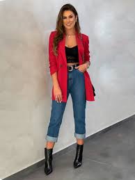 Calça Jeans Que Está Na Moda 2020 Ideia De Looks Inverno Em 2020 Looks Casuais Femininos Looks Moda Looks
