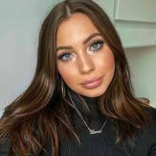 Eden Van Campfort (@ECampfort)