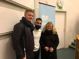 Varför var riksdagsledamot med där? Idag Traffade Frida Karlander Och Unga Med Synnedsattning Us Facebook