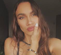 Karen Van De Kamp (@karen_totaro) • Instagram photos and videos