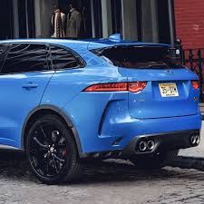 De Eerste Echte Rijtest Met De Jaguar F Pace Svr De Jaguar F Pace Svr Levert 550pk En 680nm Aan Koppel Het Beest Heeft Een Topsnelheid Van 283 Km H En Sprint