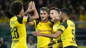 The black and yellows take on eintracht frankfurt on matchday one of the 2021/22 bundesliga season in front of 25,000. Eintracht Frankfurt Vor Transfer Coup Kommt Bvb Sturmer Aus Dortmund Eintracht
