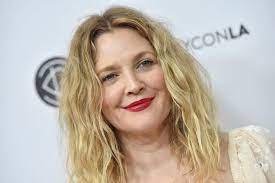 آدم ساندلر ودرو باريمور، يقعان في شباك الحب للمرة الثالثة على الشاشة الكبيرة. Is Drew Barrymore Married