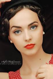 Resultat De Recherche D Images Pour صور الفنانه دينا حايك Pretty Makeup Looks Hair Beauty Makeup Looks