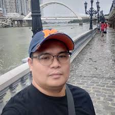 Bea Alonzo updated their profile picture.