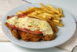 Milanesa a la Napolitana con Papas Fritas