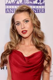 Anne Winters, 7th Annual Hollywood Beauty Awards 19th March 2022 :  r/CelebEvents