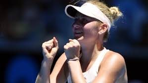 Ucraineanca marta kostyuk este jucatoarea care la doar 15 ani a reusit sa ajunga in turul trei de la australian open. Australian Open 2018 Marta Kostyuk Beats Olivia Rogowska Video Reaction