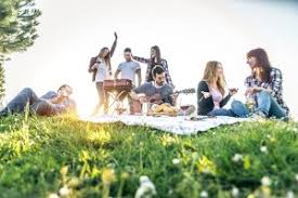 Daarom gaan foef en ik picknicken in het bos. Wo Darf Man Picknicken Bussgeldkatalog Freizeit 2021