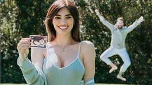 Power of whites @amiciufficiale @lorellaboccia @realmoreno_mc @pasqualedinuzfr #amici #squadrabianca pic.twitter.com/7hkibodpzt. Lorella Boccia E Incinta Foto Col Pancione Per La Ballerina Di Amici Meteoweek