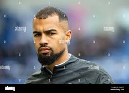 Goalkeeper robert hi-res stock photography and images