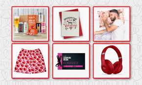 Express your love & affection with our wide check out some of the stunning valentine's gift ideas online and buy the gifts that will best suit your. 46 Best Valentine S Gifts For Him Funny Thoughtful Presents He Ll Love Hello