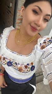 Ella Ely's Instagram, Twitter & Facebook