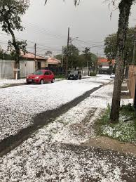 Chuva de granizo loc sf : Chuva De Granizo Atinge Varias Regioes Da Grande Curitiba E Muda Paisagem
