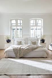 Bett Aubrianne Schlafzimmer Im White Living Look Loberon Coming Home Bett Haus Deko Sterne Schlafzimmer
