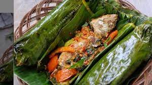 Pepes ikan kembung (bahan ada di bawah ini) mau untuk makan malam atau makan siang, pepes ikan kembung ini tetap. Pepes Ikan Kembung Dengan Racikan Spesial Kaya Rasa Intip Resepnya