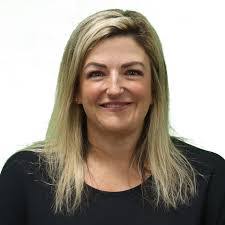 Deanne Meyer's Instagram, Twitter & Facebook