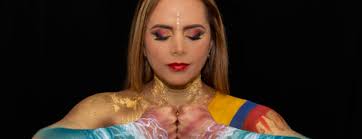 Paula Zuleta "Mueve las Caderas" a ritmo de Colombia