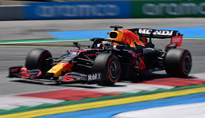 Bring frischen wind in deine garderobe mit den neuesten trends von hamilton. Hamilton Nur Vierter Verstappen Holt Pole Position In Osterreich