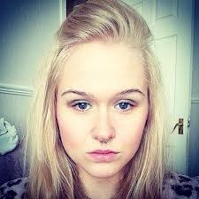 Victoria Bowden's Instagram, Twitter & Facebook