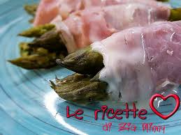 Il prosciutto cotto è un salume non insaccato, che si ricava dalla coscia disossata del maiale. Involtini Di Asparagi Con Prosciutto Cotto