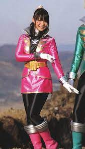 twitter power rangers cosplay power rangers super megaforce girl actors