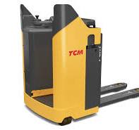 The New Electric-Powered LLR Stand-in Pallet Truck | TCM