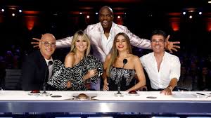 Apr 02, 2014 · simon cowell is a record producer and media personality known for his scathing critical remarks as a judge on the tv competition shows 'american idol,' 'the x factor' and 'america's got talent.' Simon Cowell Returns To Agt Judges Table In New Set Pic Entertainment Tonight